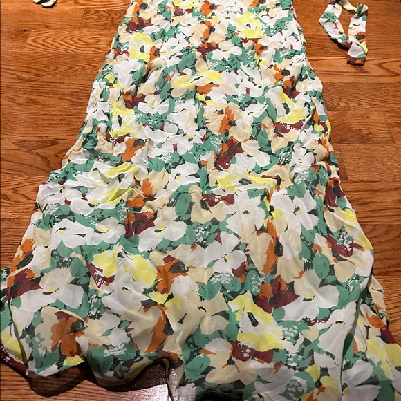 Short sleeve V neck slip midi dress - Picture 9 of 12